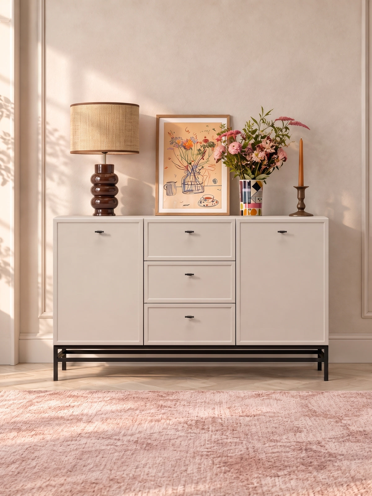 Komoda Lorini 150 cm z szufladami - kaszmir / czarne uchwyty T-bar / stelaż