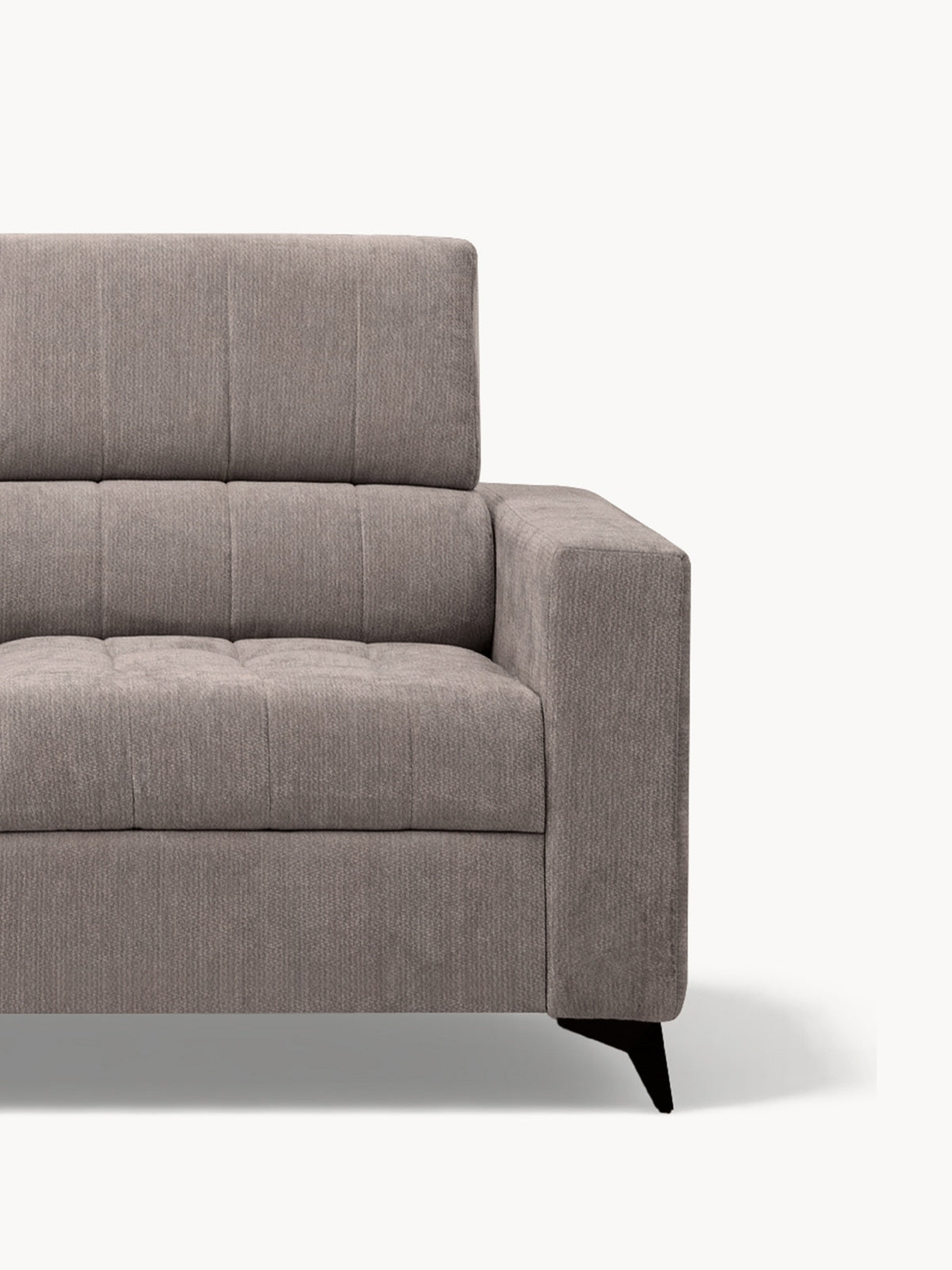 Sofa Nardo z funkcją spania w brązowym szenilu Vibe 21, ujęcie części z regulowanym zagłówkiem