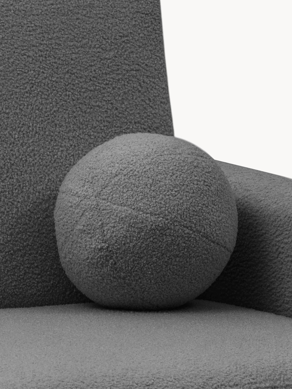 Sofa rozkładana Nido dwuosobowa szara boucle z okrągłą poduszką