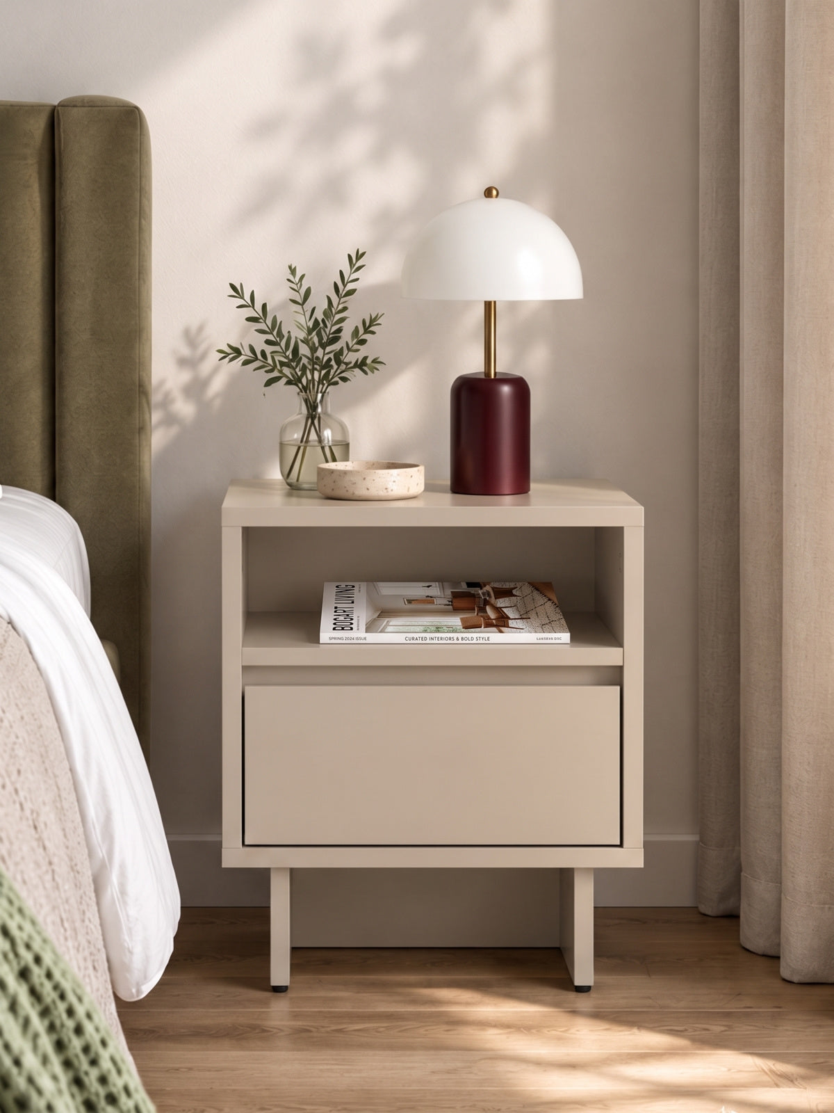 Szafka nocna Zolia 40 cm kaszmir z szufladą i cokółem, nowoczesny design
