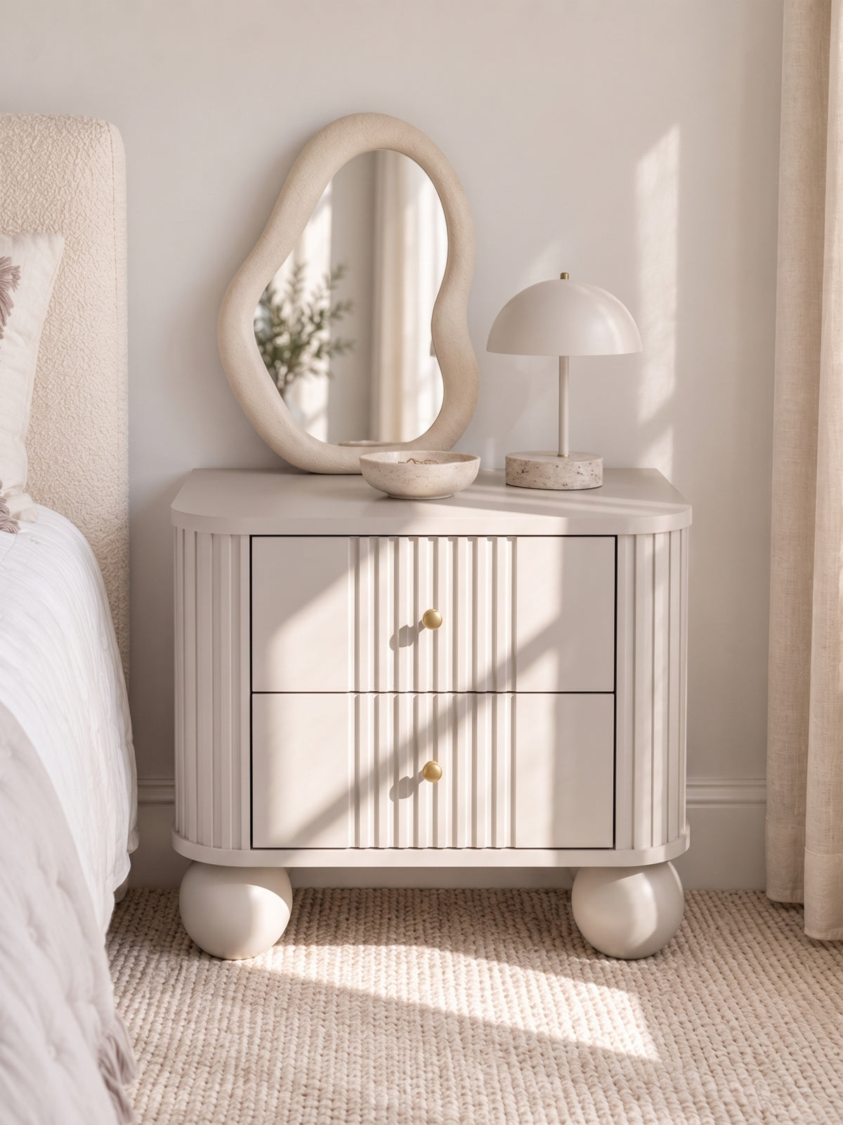 Zestaw szafek nocnych Vesper 56 cm - kaszmir / złote uchwyty / nogi kule