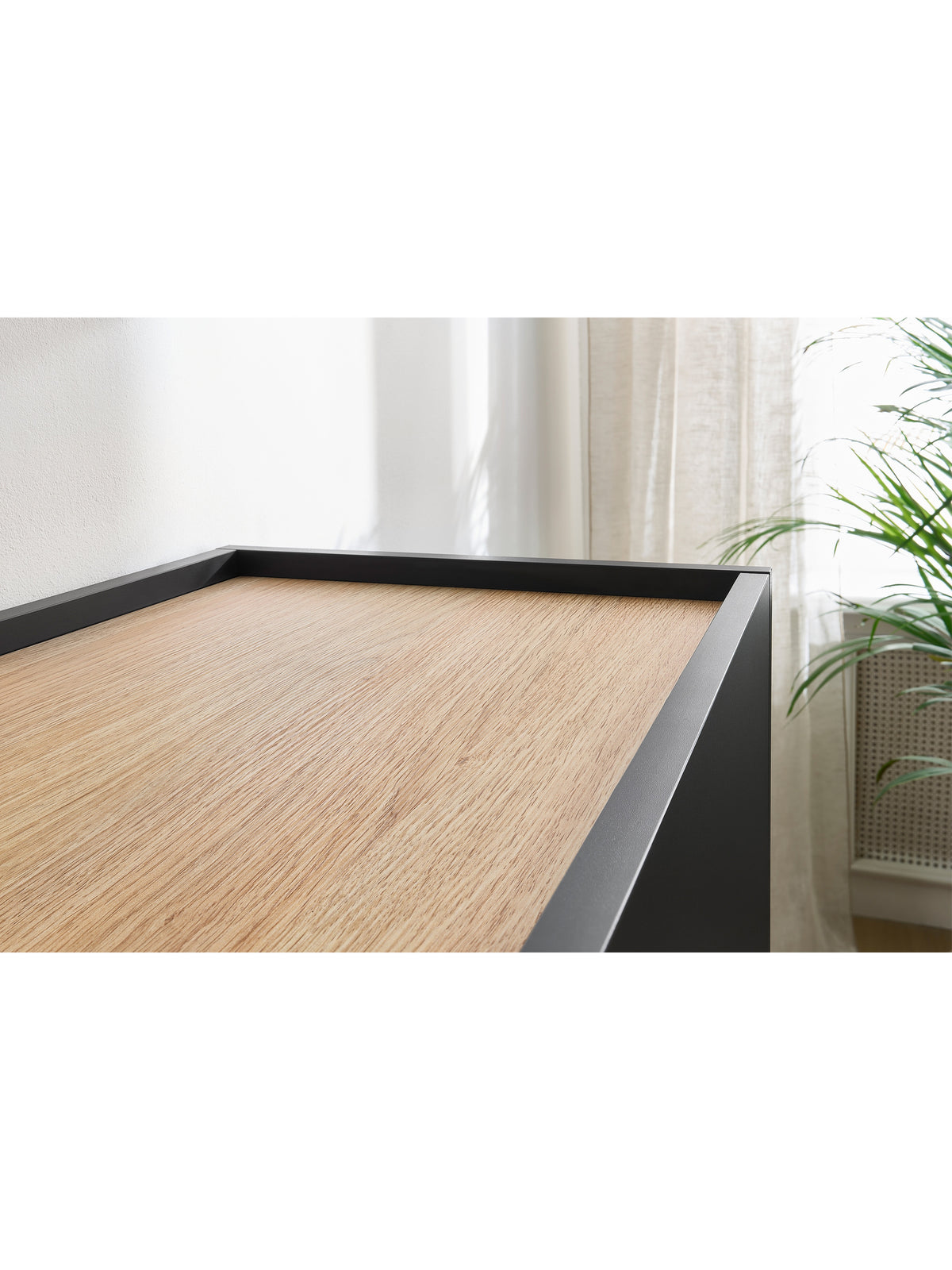 Komoda Desin 120 cm czarny mat z blat dąb nagano, dwudrzwiowa z ukrytymi szufladami