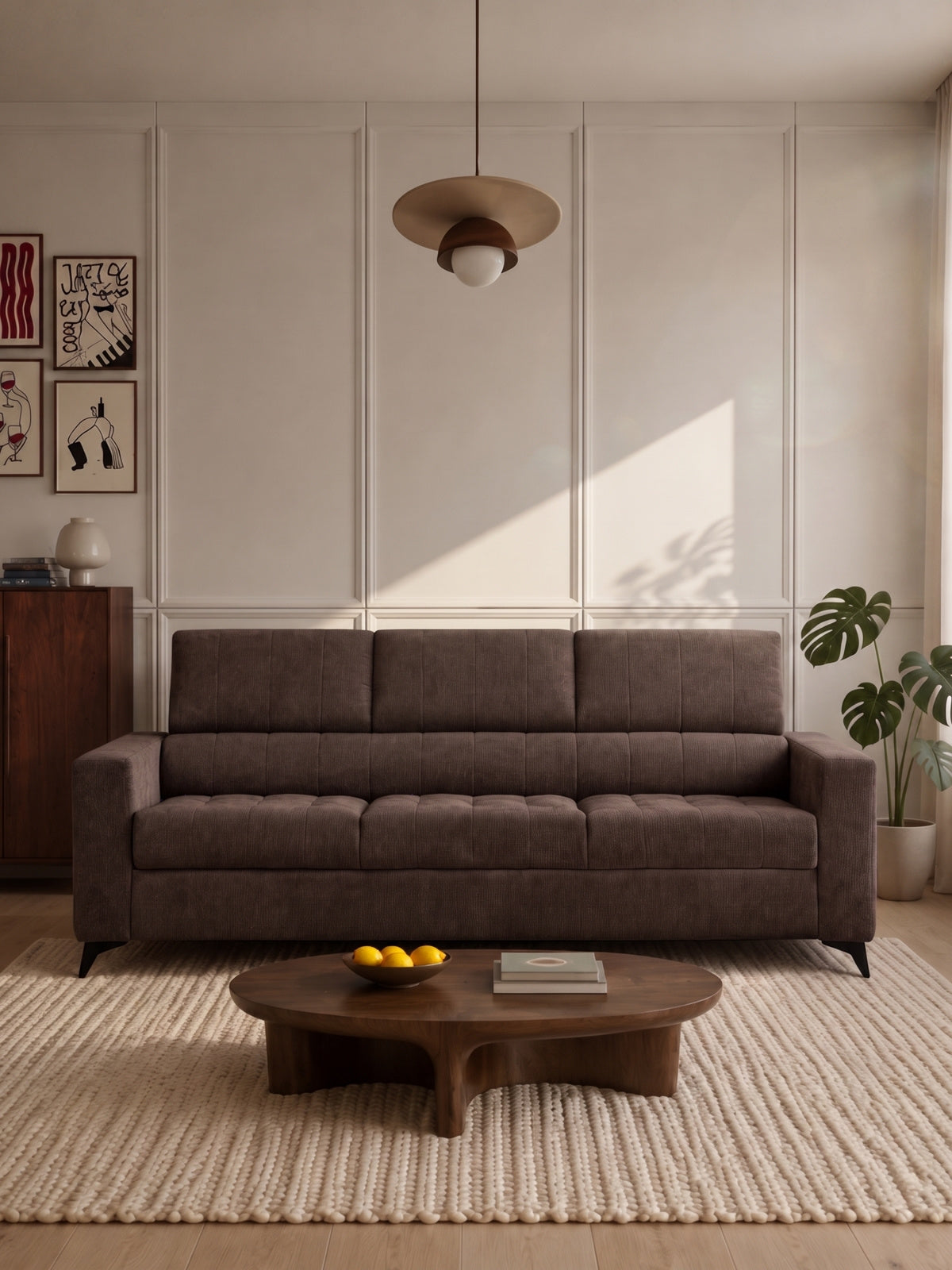 Sofa Nardo trzyosobowa brązowy szenil Vibe 26 z regulowanymi zagłówkami, widok frontowy